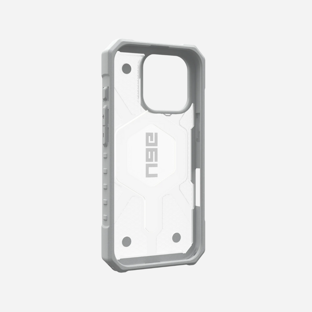Pathfinder Clear MagSafe Case for Apple iPhone 16 Series