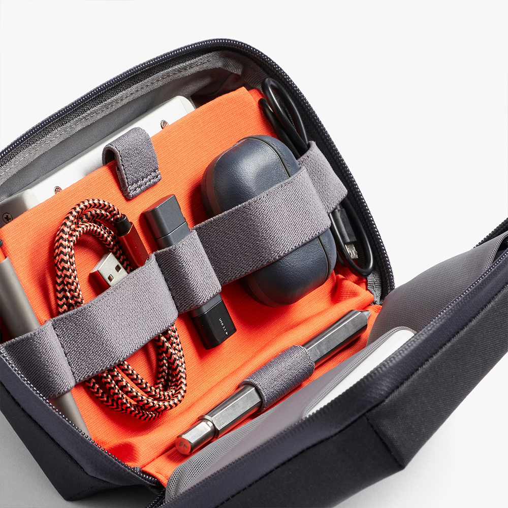 Tech Kit Carryology Essential Edition